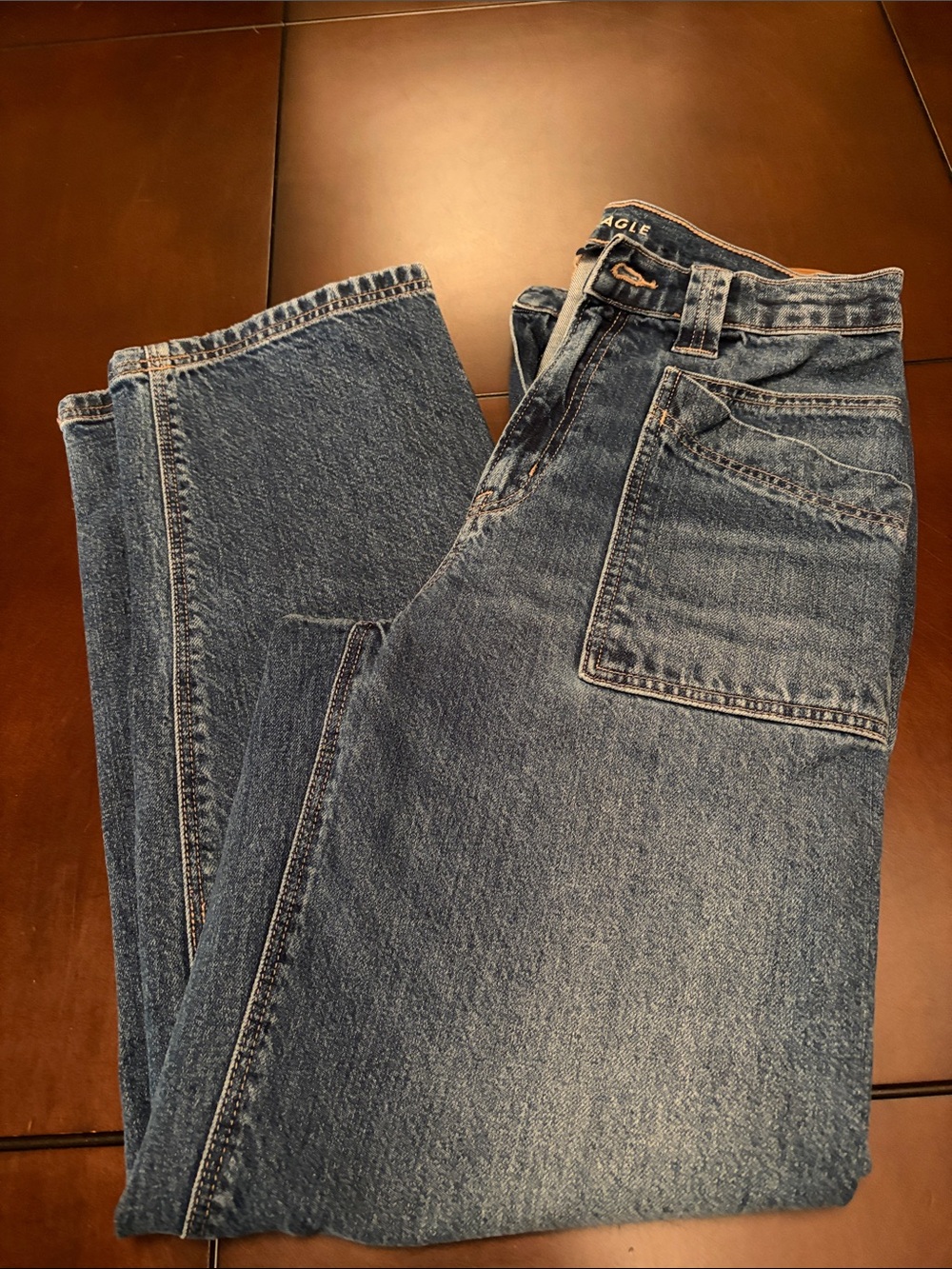 American Eagle super high rise baggy straight strigid EUC worn only a few times.